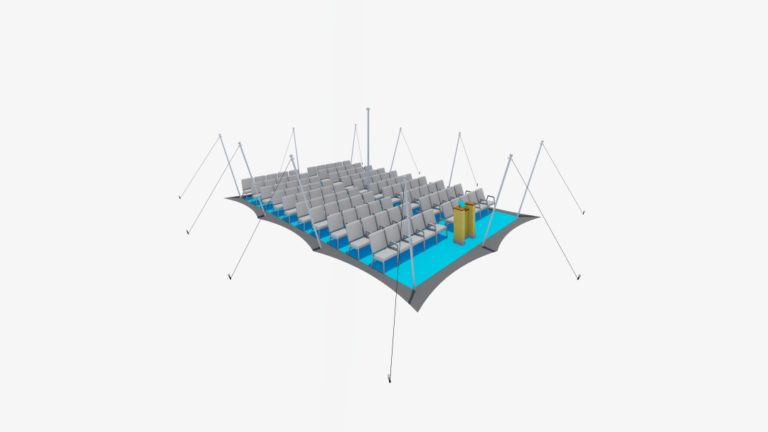 Petite configuration de verrière flottante « tente stretch » de 10,5 m x 7,5 m, avec des rangées de sièges de type cinéma