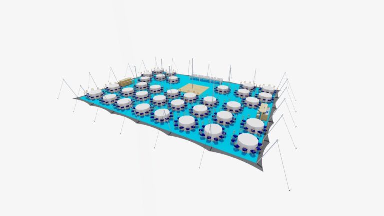Agencement d'un auvent flottant « tente stretch » extra-large (25,5 m x 18 m) avec des tables rondes et des chaises