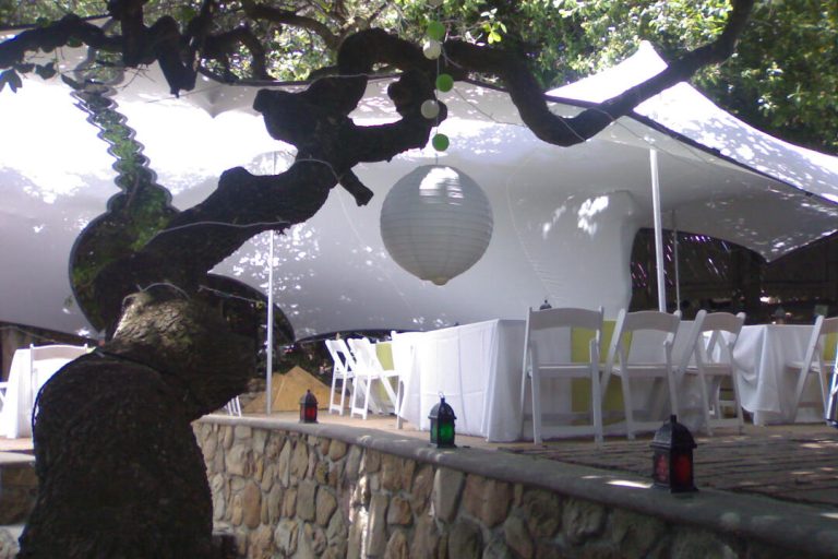 RHI « tente stretch » – tente de mariage 8 m x 9 m, blanche