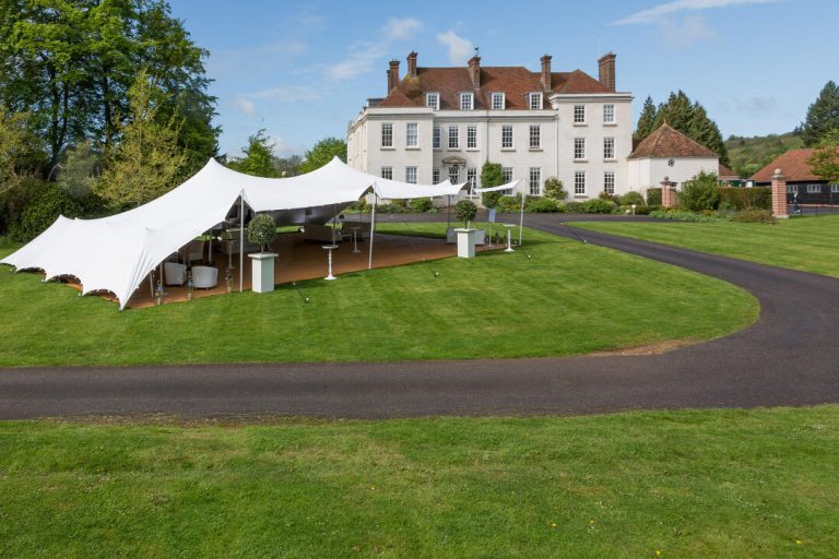RHI « tente stretch » : tapis de cocktail 5 m x 15 m, blanc