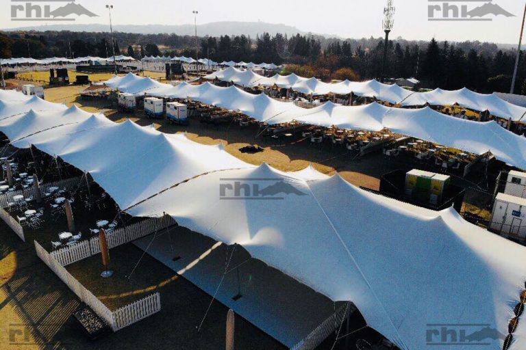 Les « tente stretch » de RHI chez MTN joignent le geste à la parole avec une photo aérienne prise en 2018