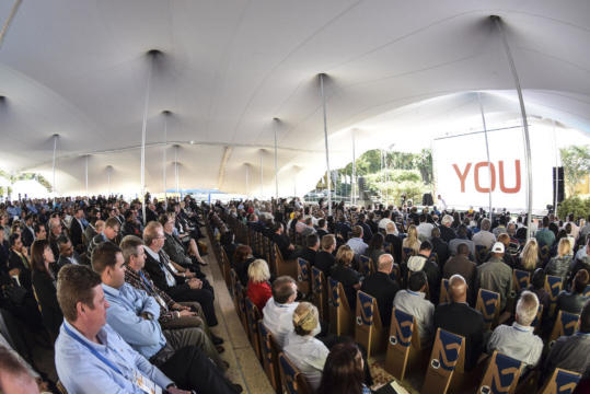 CORPORATE EVENT 20X30 LINKED TO 15X21S WHITE